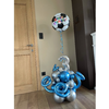 Klein gepersonaliseerd cijfer op ballonnentoren met heliumballon