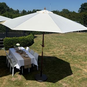Parasol 3m ecru met voet
